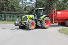 471022