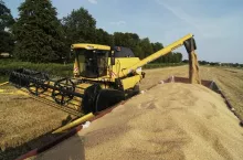 470204
