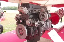 469943