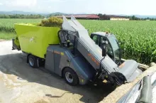 469353