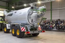 469313