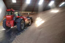 469175