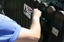 468642