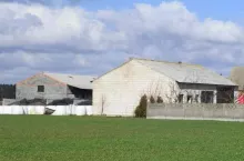 457811