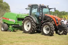 467045