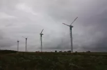 246825