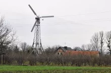 466015
