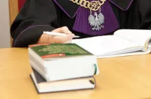 479596