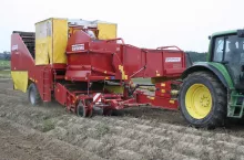 465218