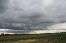 464896