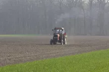 464279