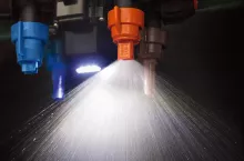 245933