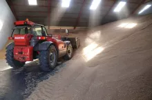 463234