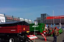 463093