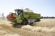 461880