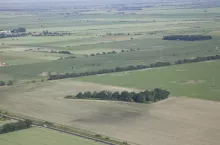 461064