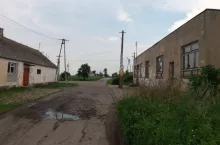 930368