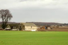 243056