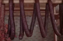 895274