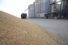 476056