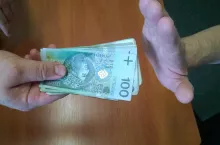 473881
