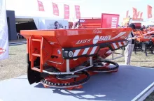 473951