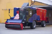 472380