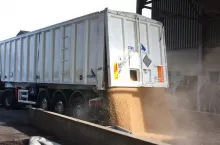 457131
