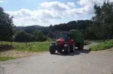 895529
