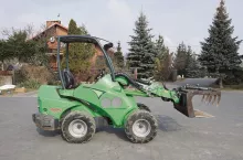 238300