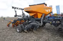 500525