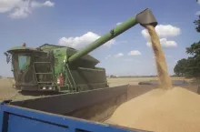 456180