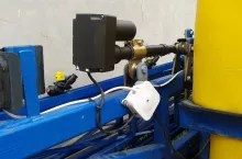 455911