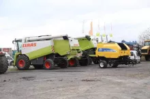 454401
