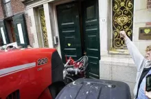 453365