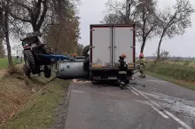 235851