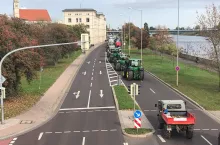 235784