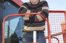 451357