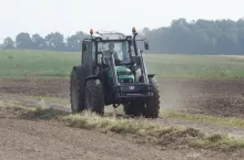 925057
