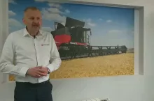 896393