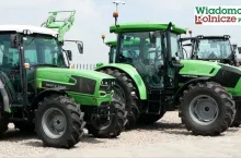 893001
