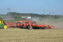 915380
