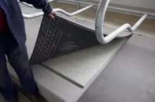 448090