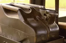 223869