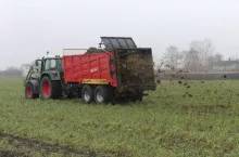 914990
