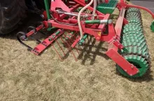 922435