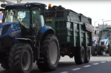 897065