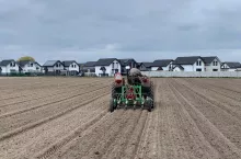 712638