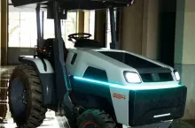 921100