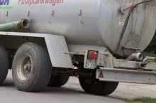 444715